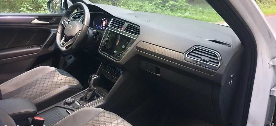 Volkswagen Tiguan cena 179000 przebieg: 63800, rok produkcji 2021 z Łaskarzew małe 529